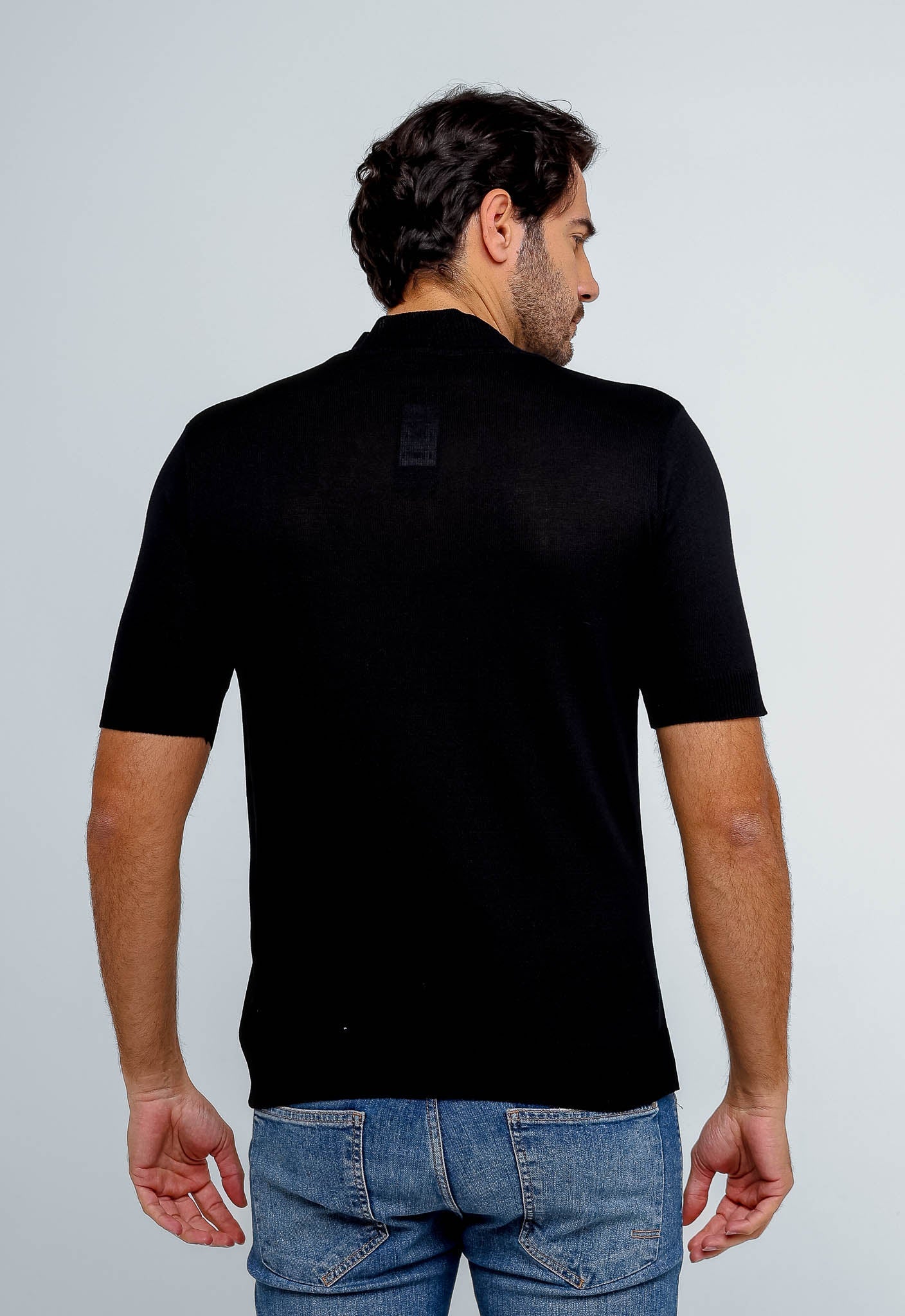 Camiseta Dom Henrico Gola Alta - Henri Store