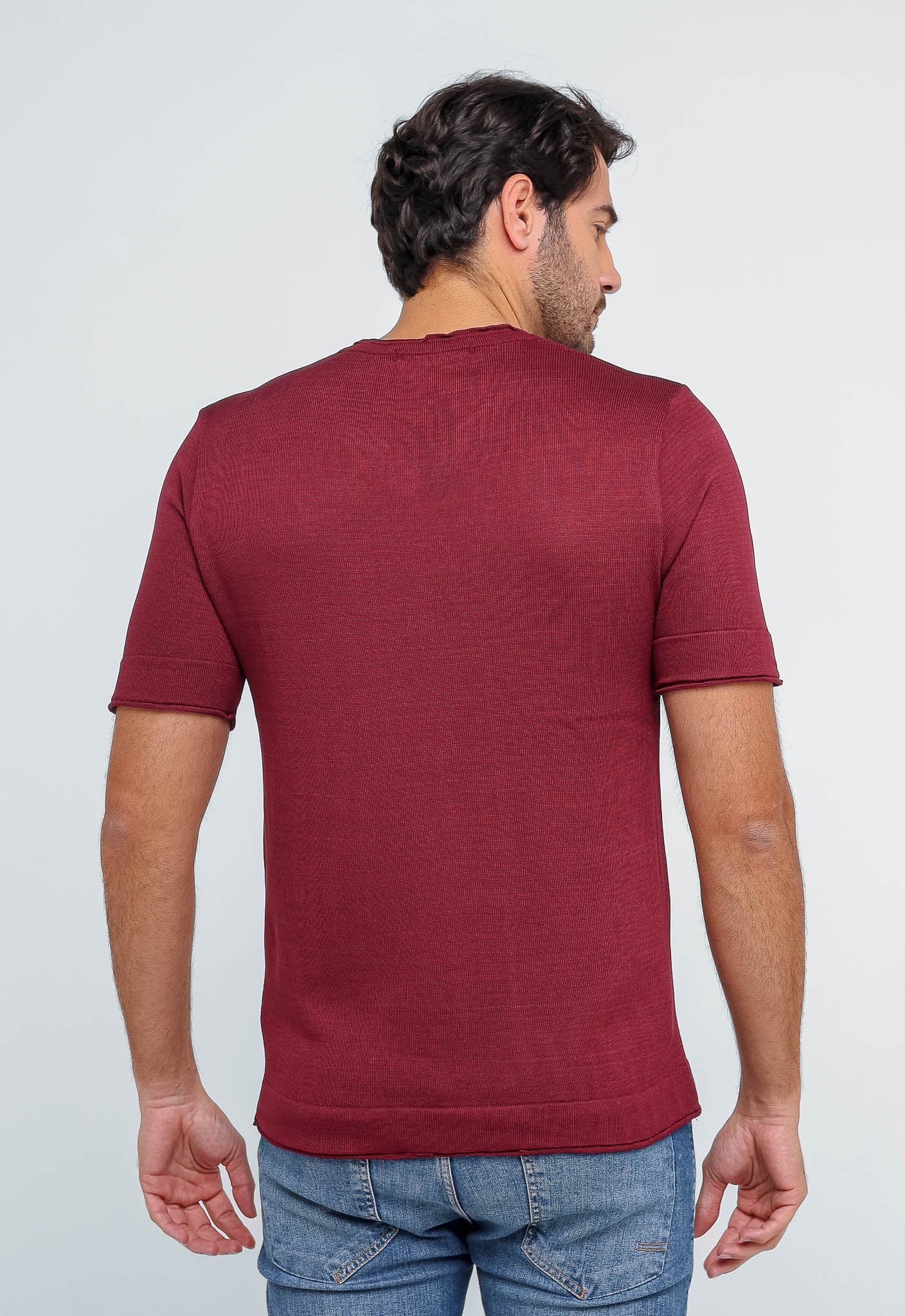 Camiseta Dom Henrico Gola V - Henri Store