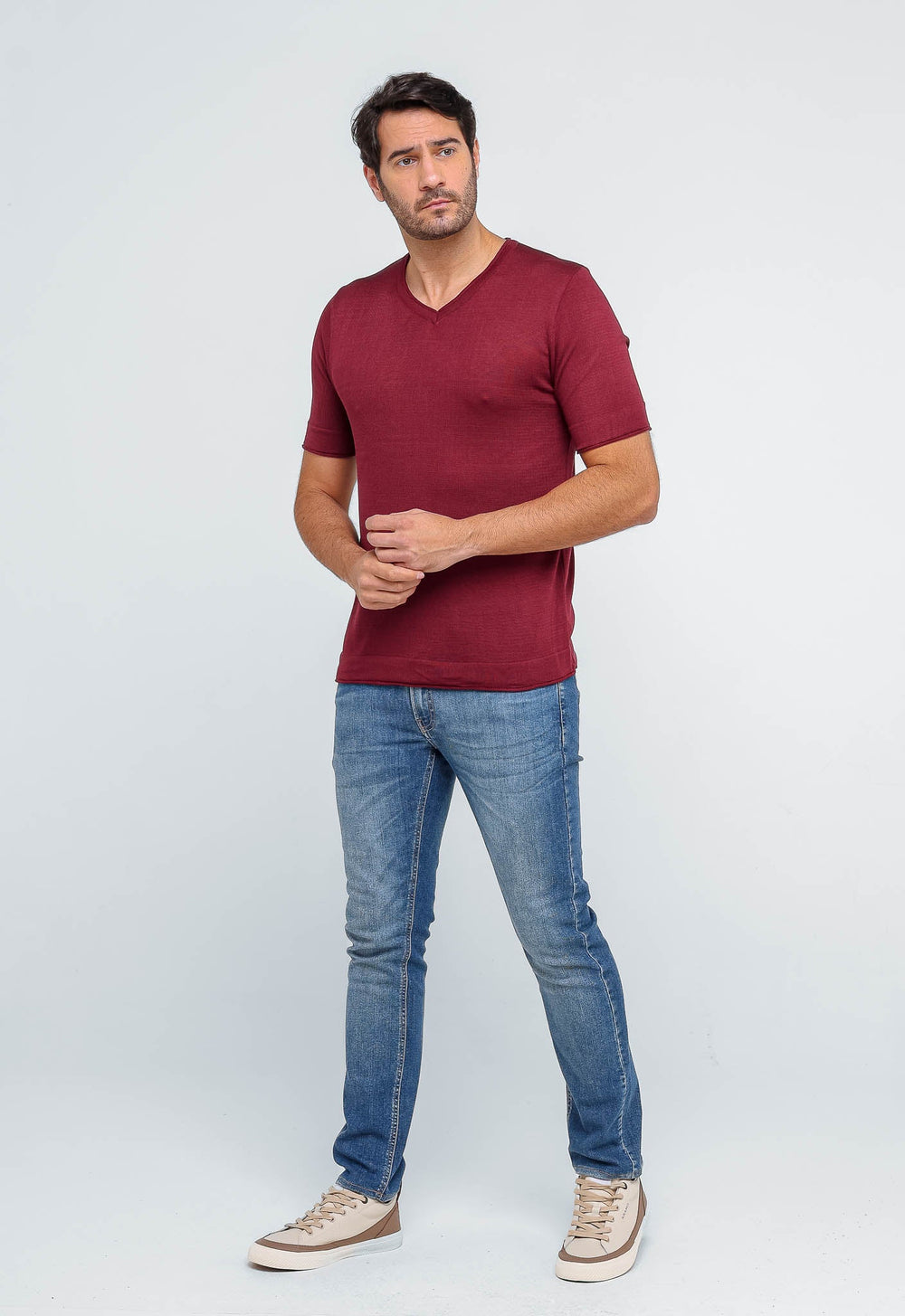 Camiseta Dom Henrico Gola V - Henri Store