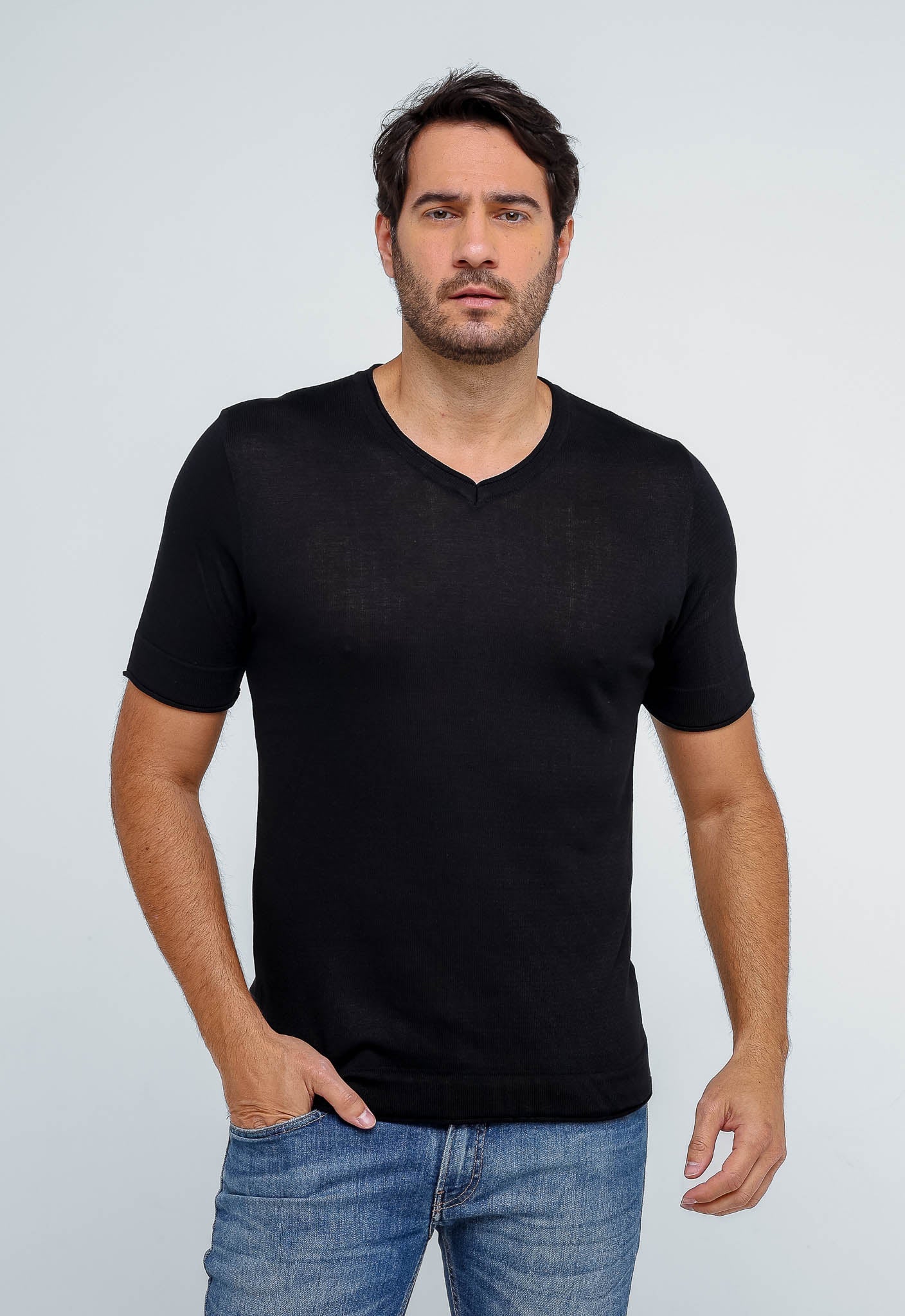 Camiseta Dom Henrico Gola V - Henri Store