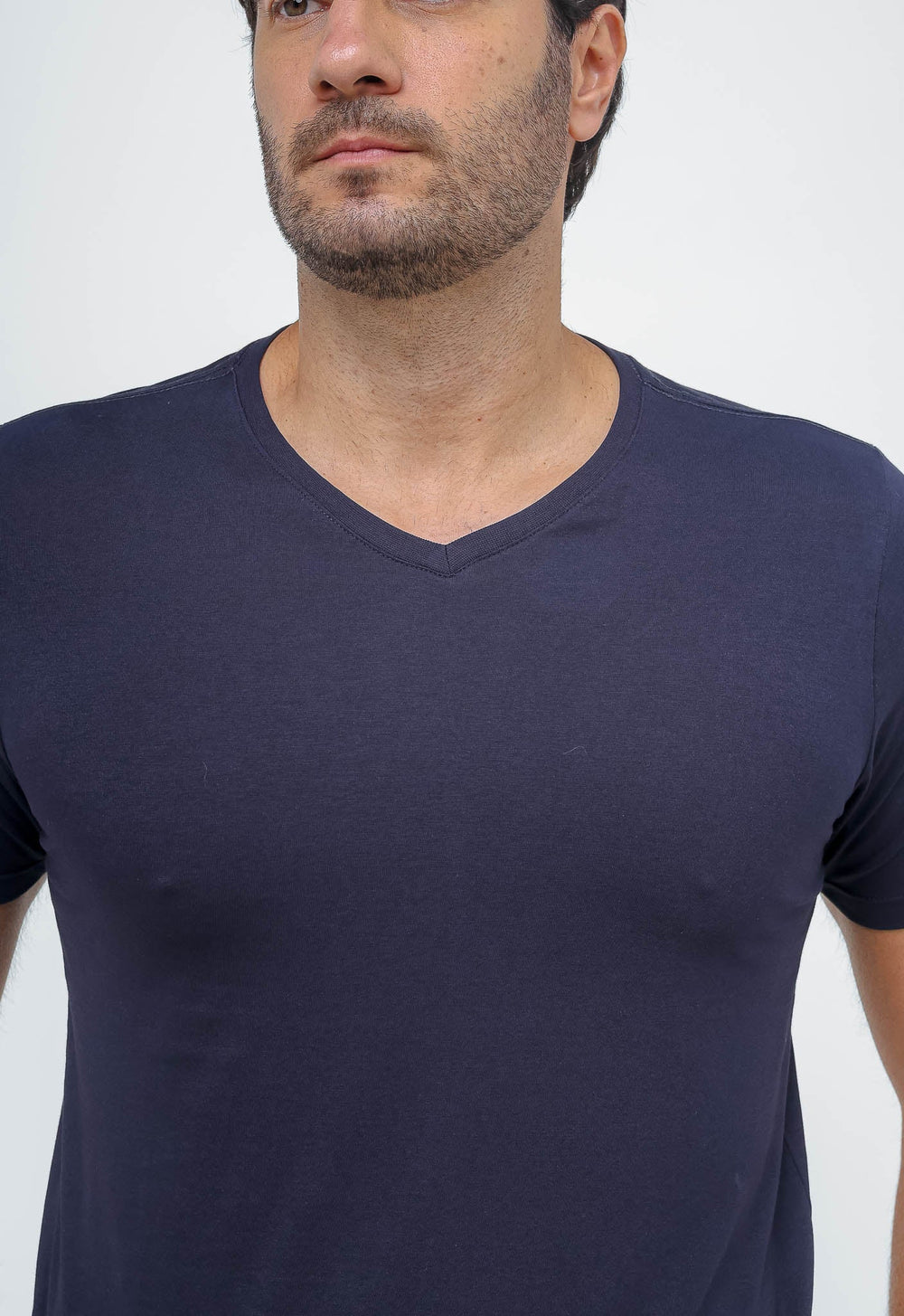 Camiseta Dom Henrico Pima Gola V - Henri Store