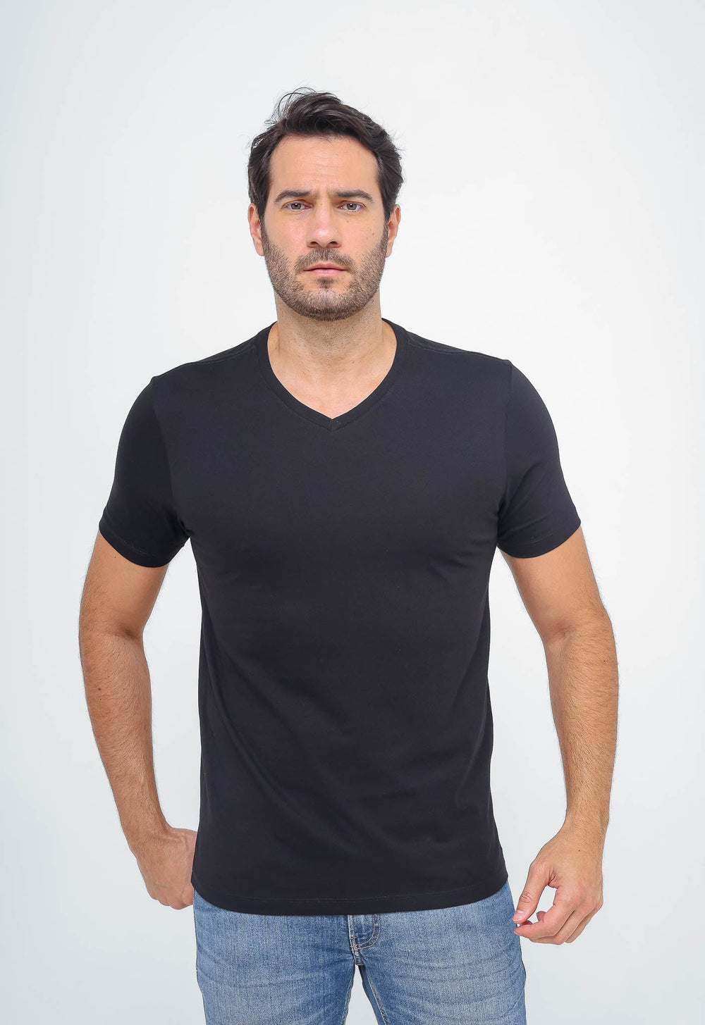 Camiseta Dom Henrico Pima Gola V - Henri Store