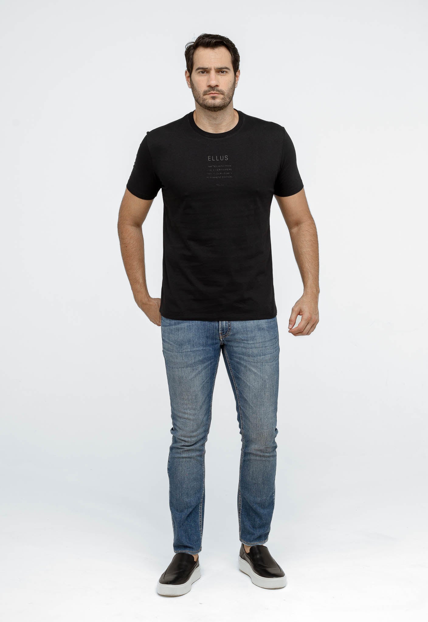 Camiseta Ellus Básica Logo Central - Henri Store