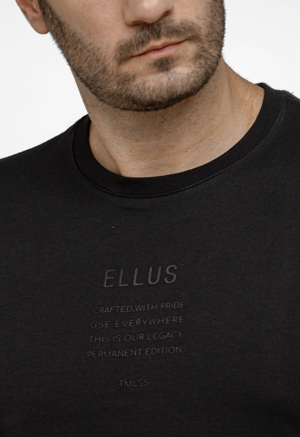 Camiseta Ellus Básica Logo Central - Henri Store