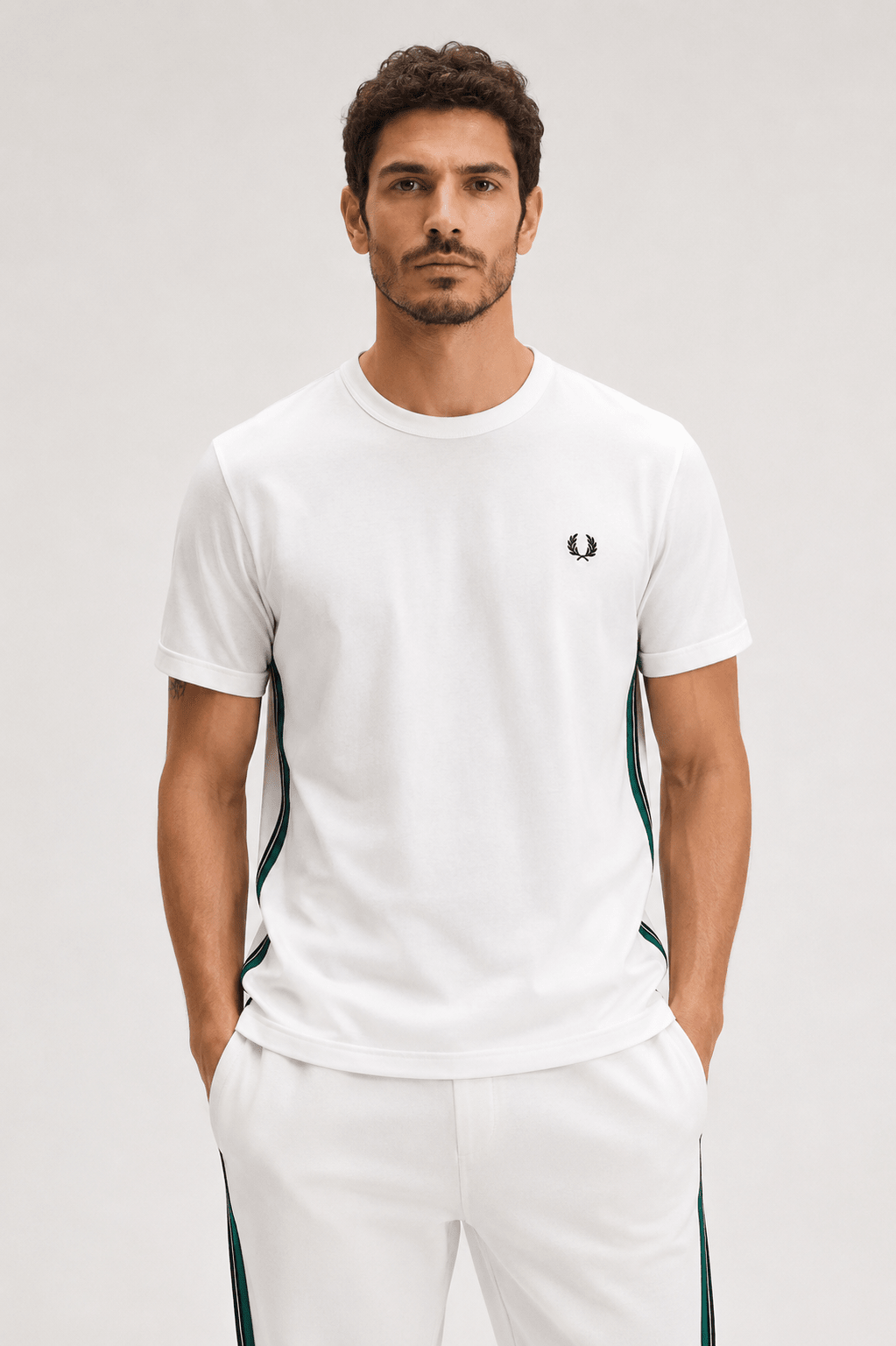 Camiseta Fred Perry Faixa Lateral - Henri Store