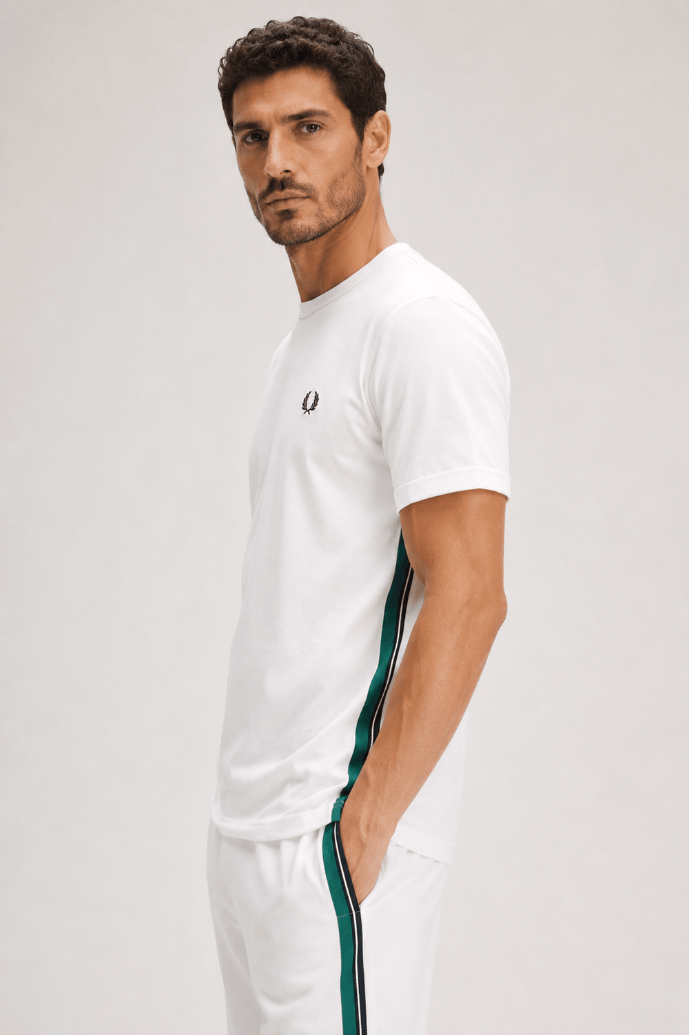 Camiseta Fred Perry Faixa Lateral - Henri Store