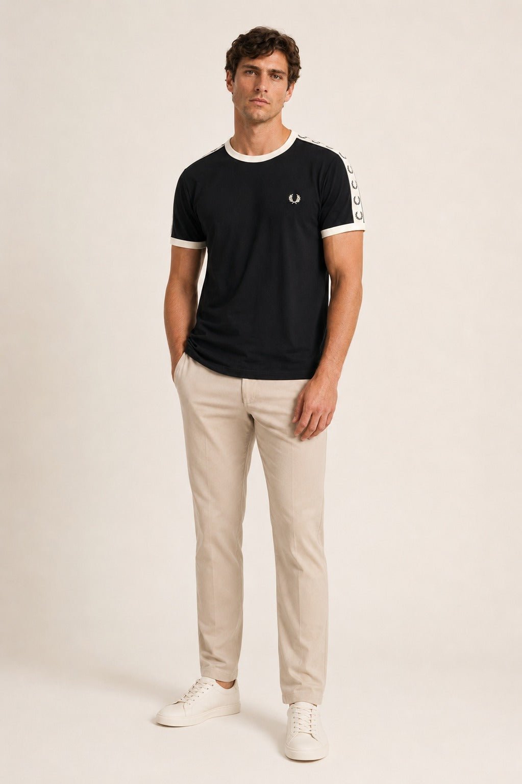 Camiseta Fred Perry Faixa Ombro - Henri Store