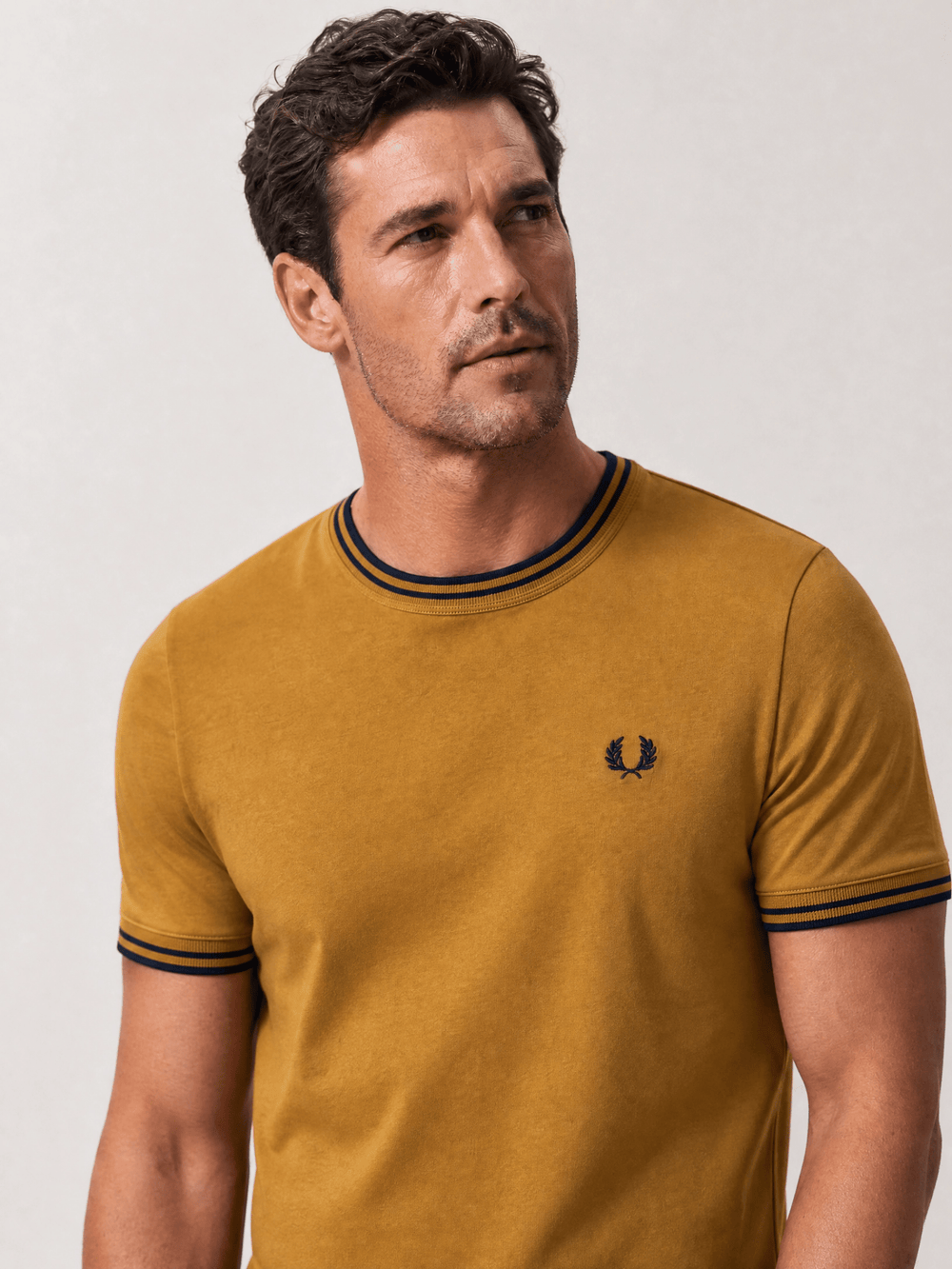 Camiseta Fred Perry Friso Gola - Henri Store