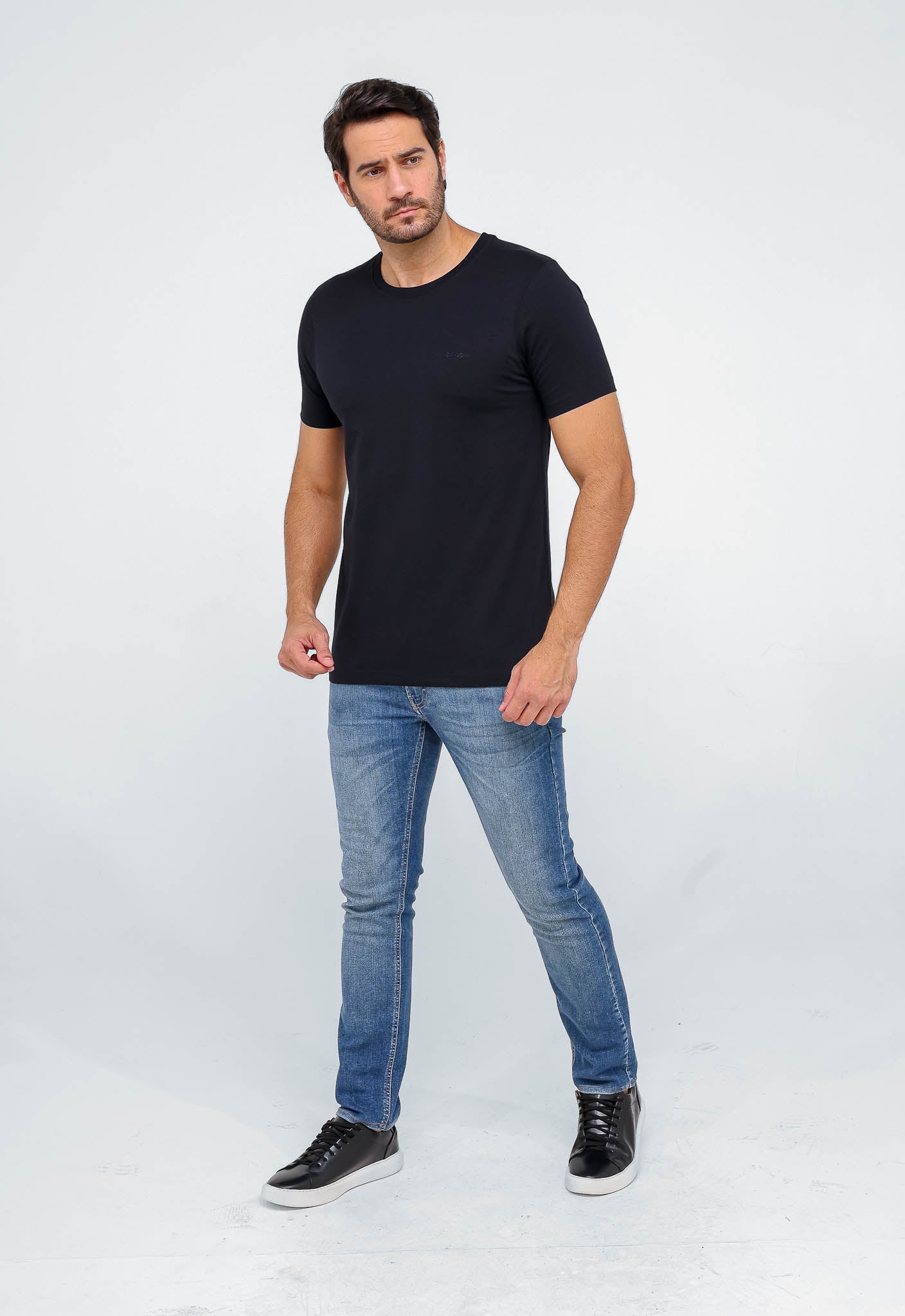 Camiseta John John Logo Peito - Sale - Henri Store