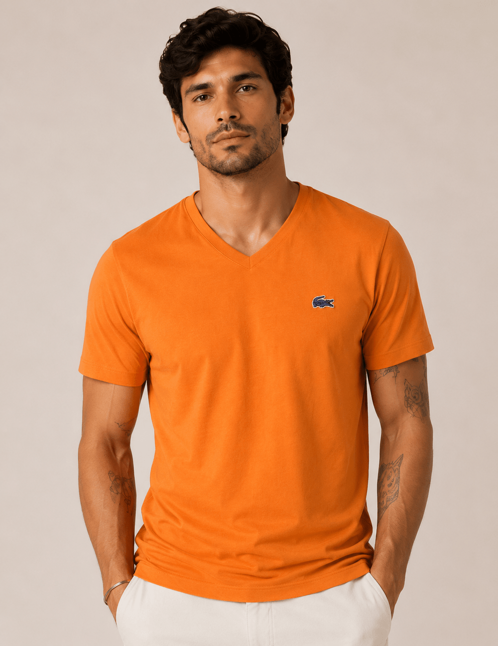 Camiseta Lacoste Regular Fit Laranja Basica Gola V - LIVE - Henri Store