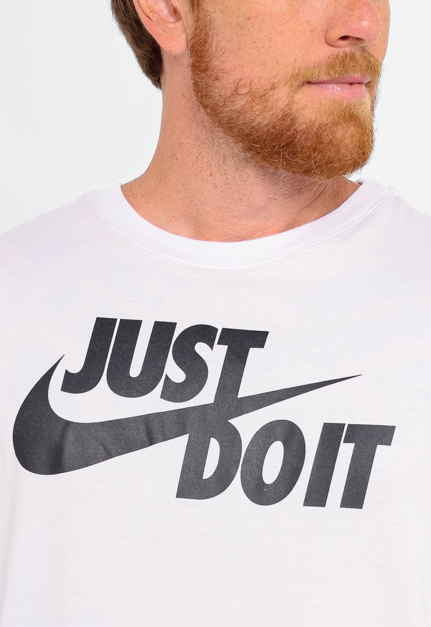 Camiseta Nike Just Do It Logo Central - Henri Store