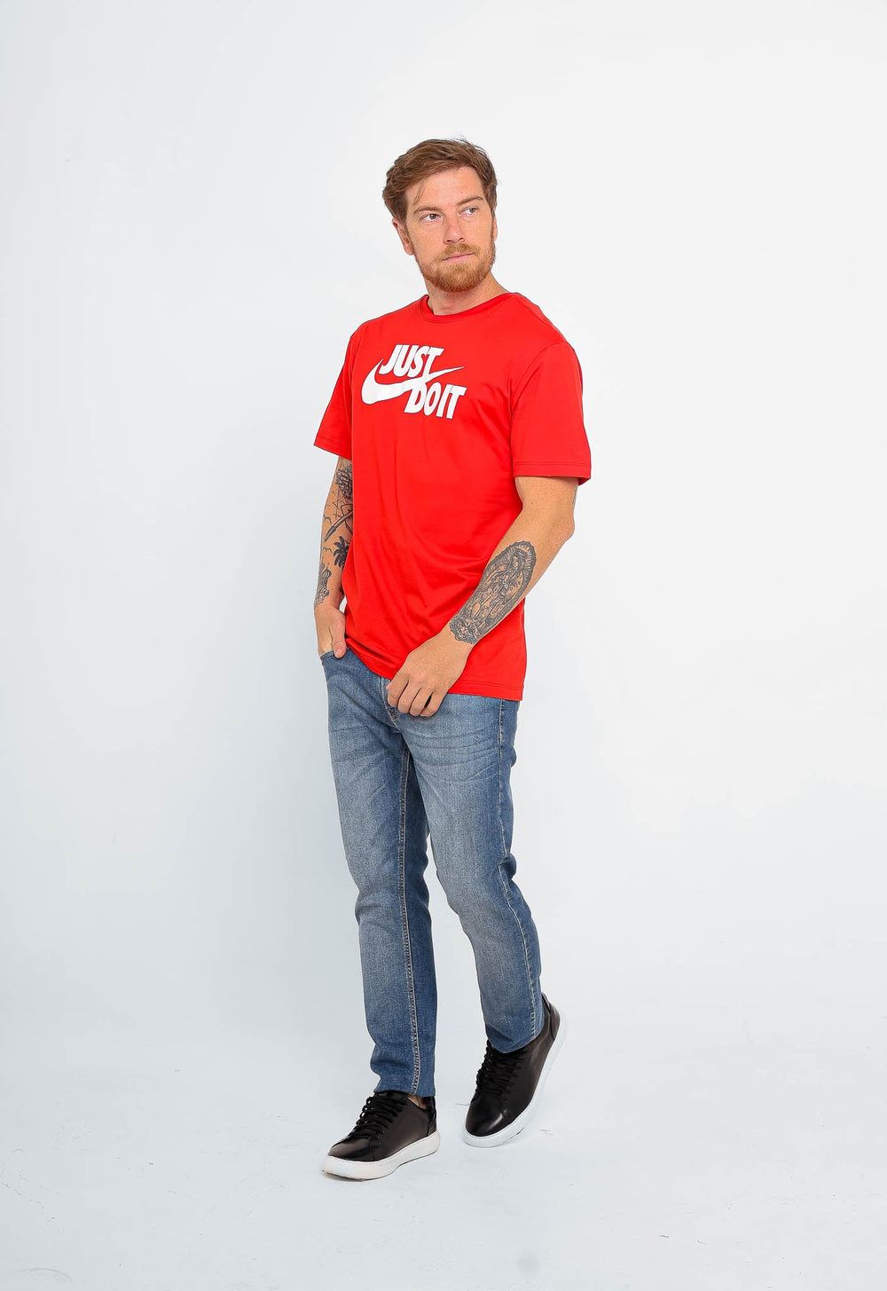 Camiseta Nike Just Do It Logo Central - Henri Store