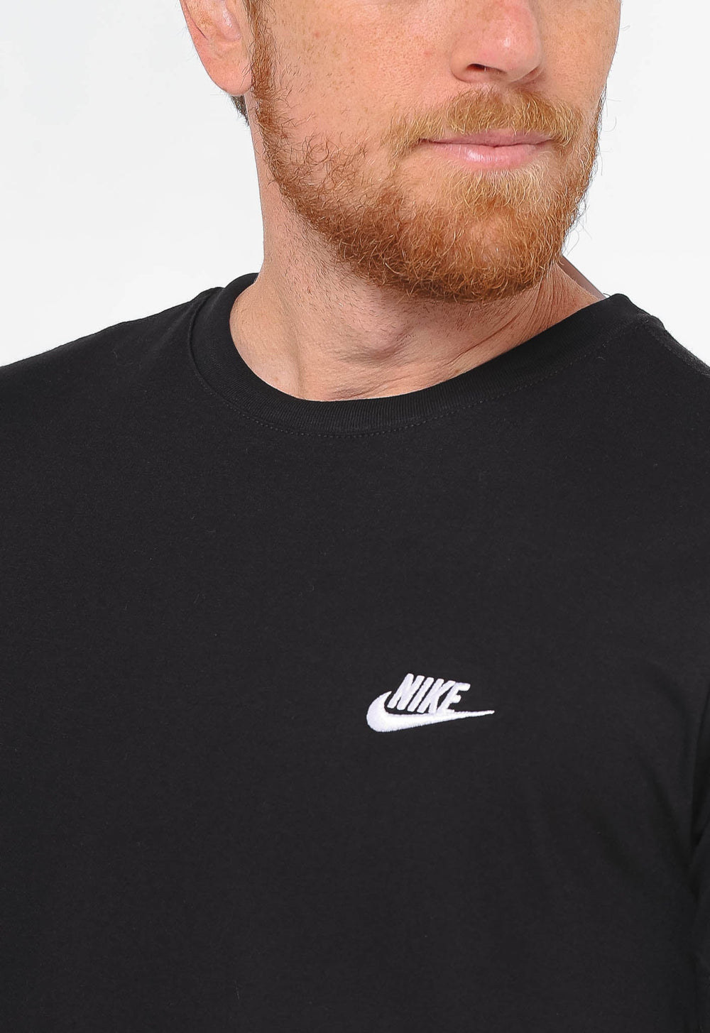 Camiseta Nike Logo Peito Bordado - Henri Store