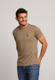 Camiseta Psycho Bunny Pima Logo Peito Cáqui - Henri Store