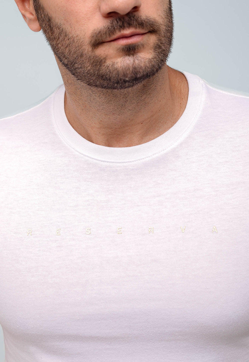 Camiseta Reserva Logo Golden - Sale - Henri Store
