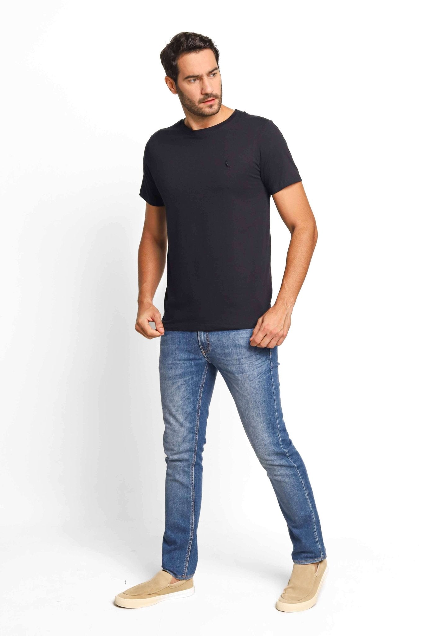Camiseta Reserva Logo Peito Monocromática - Sale - Henri Store