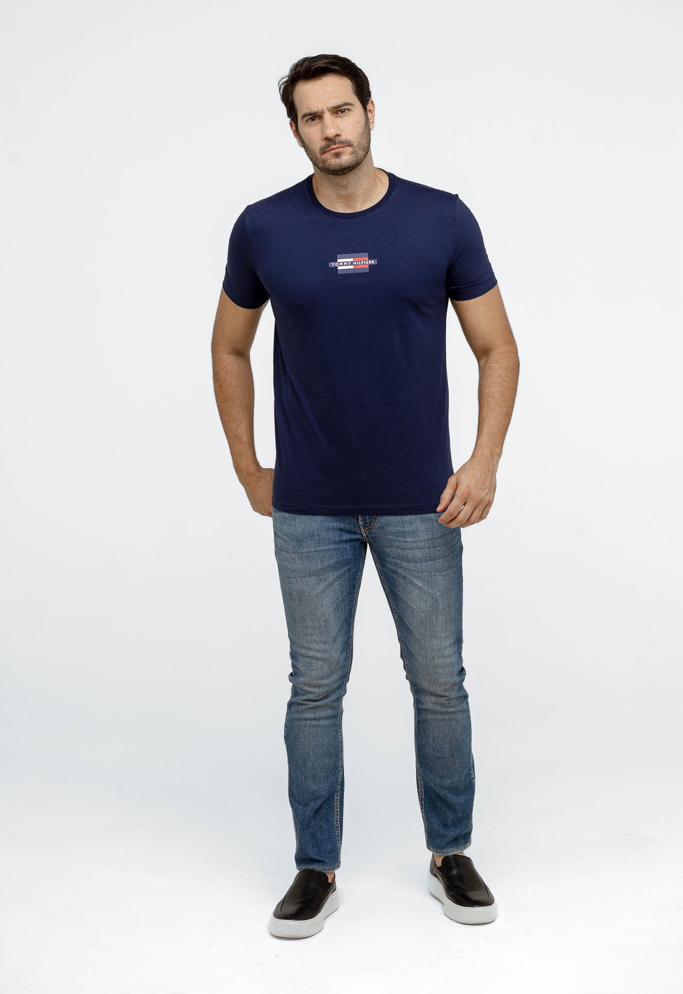 Camiseta Tommy HIfilger Minimal Logo Tee - Henri Store