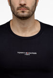 Camiseta Tommy Hilfiger 1985 Friso Manga - LIVE - Henri Store