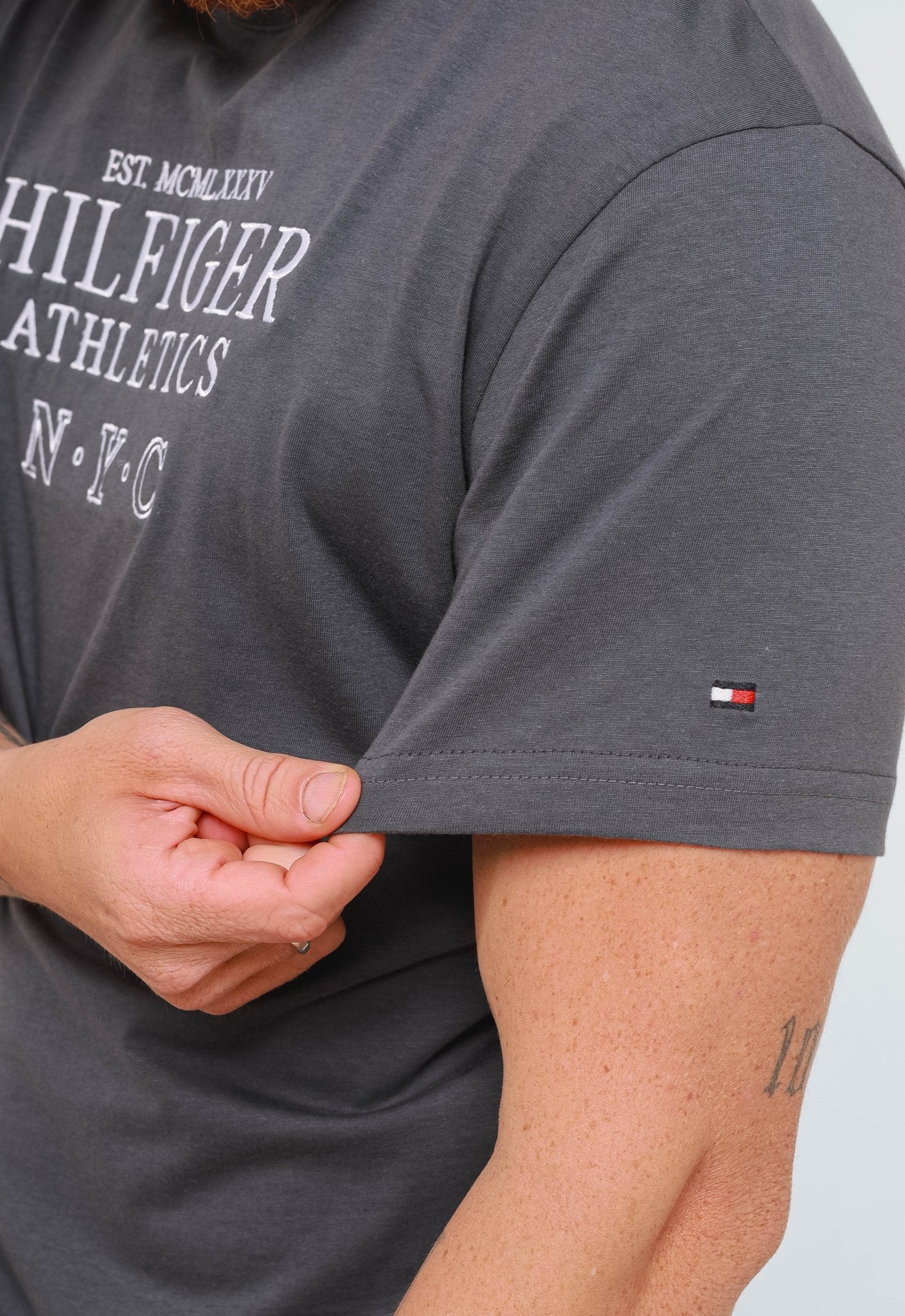 Camiseta Tommy Hilfiger Athletics NYC - Henri Store