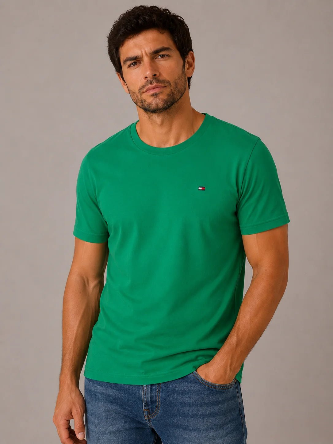 Camiseta Tommy Hilfiger Básica Essential - Sale - LIVE - Henri Store