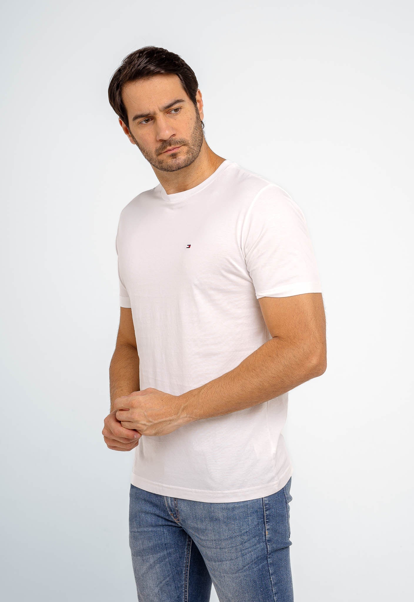 Camiseta Tommy Hilfiger Básica Essential - Sale - LIVE - Henri Store