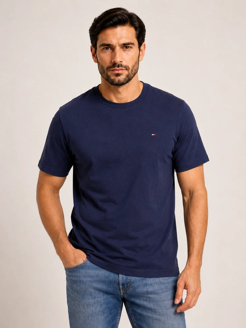 Camiseta Tommy Hilfiger Básica Essential - Sale - LIVE - Henri Store