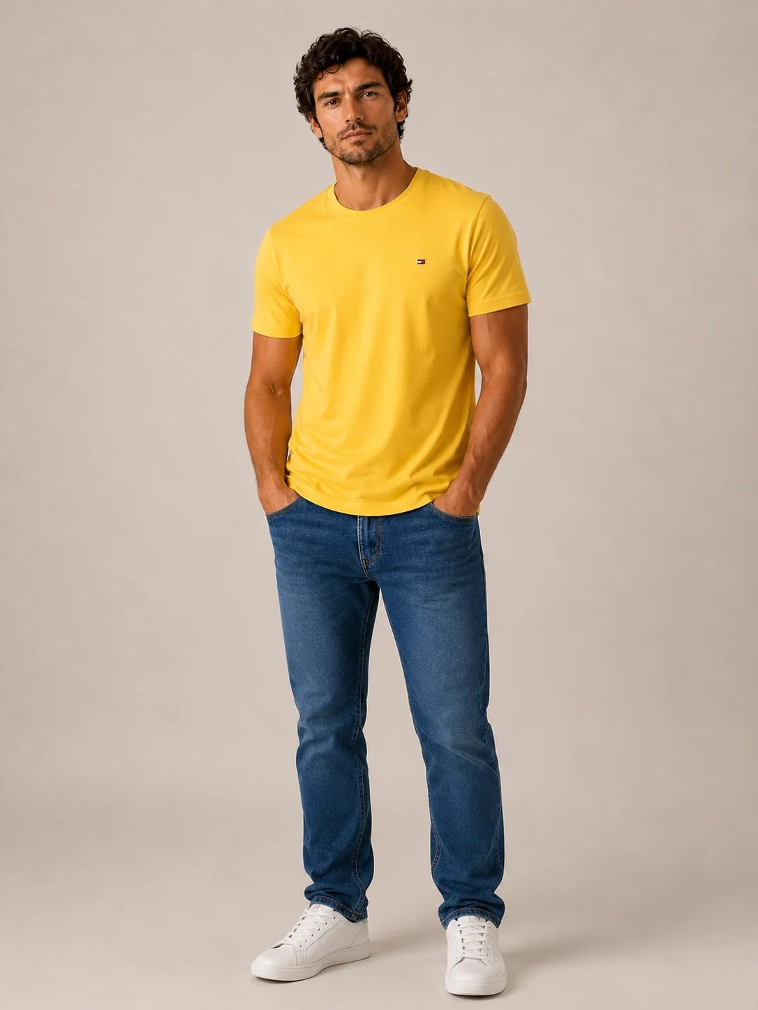 Camiseta Tommy Hilfiger Básica Essential - Sale - LIVE - Henri Store
