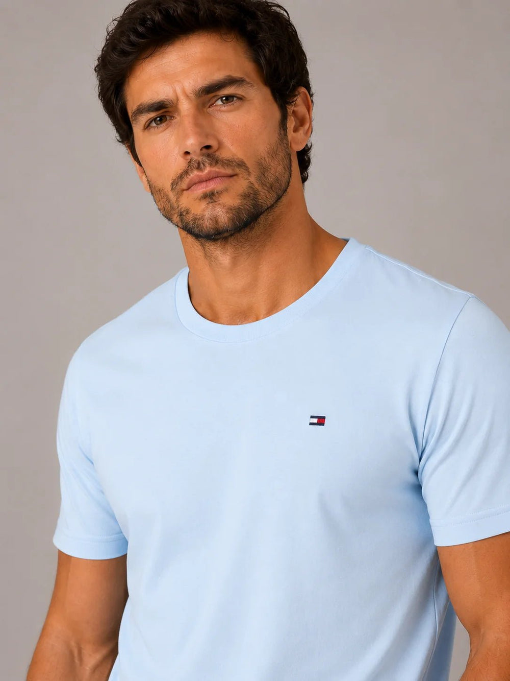 Camiseta Tommy Hilfiger Básica Essential - Sale - LIVE - Henri Store