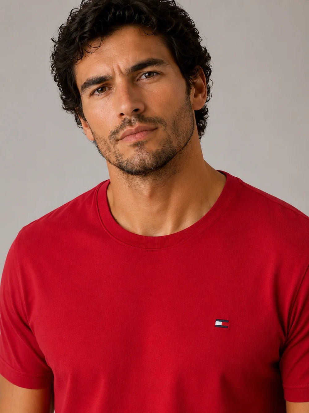 Camiseta Tommy Hilfiger Básica Essential - Sale - LIVE - Henri Store