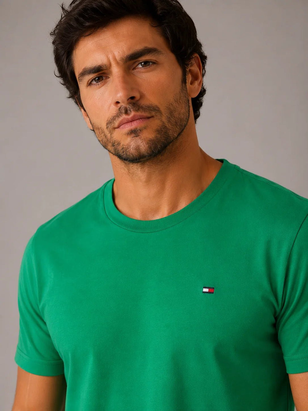 Camiseta Tommy Hilfiger Básica Essential - Sale - LIVE - Henri Store