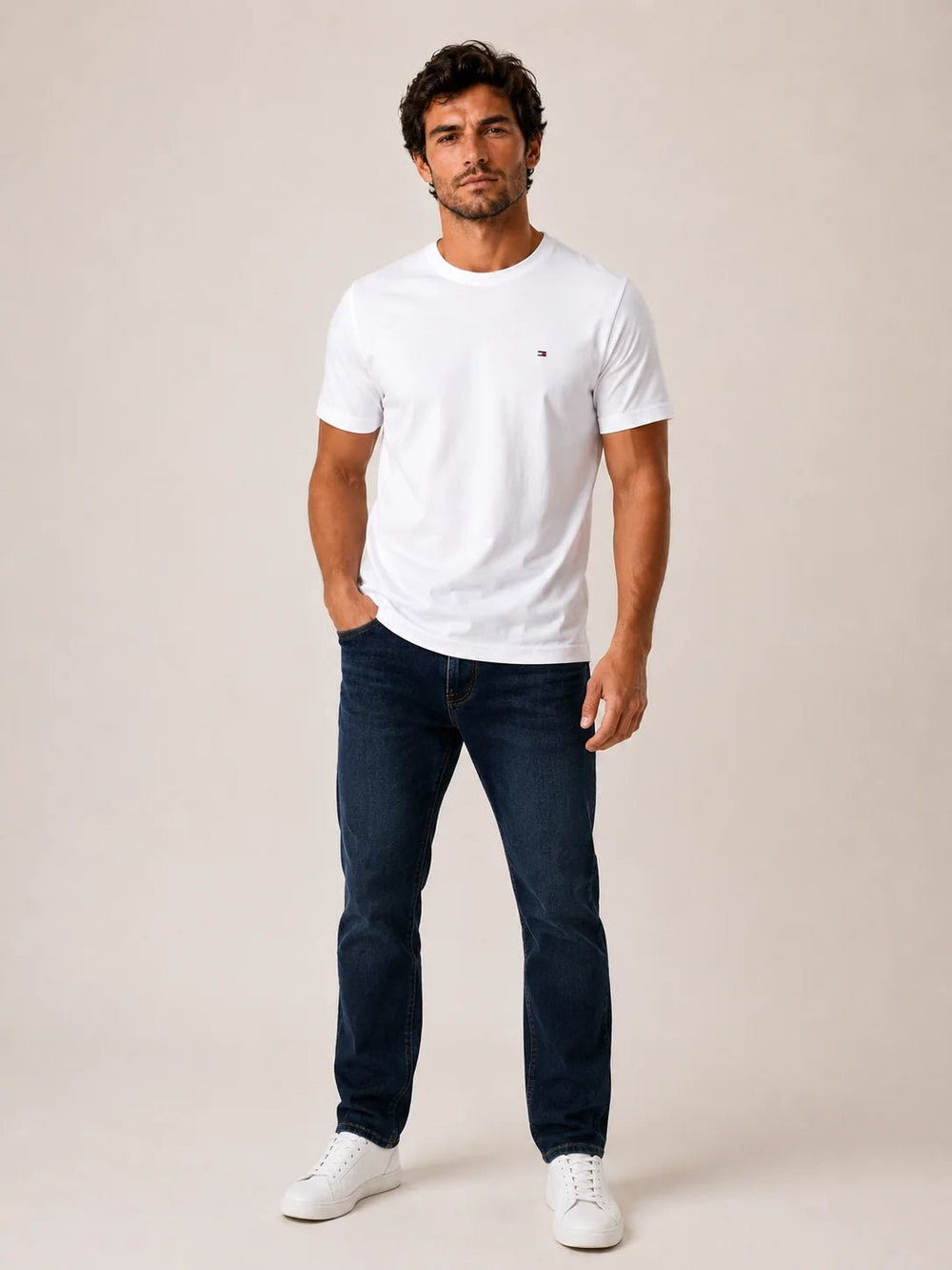Camiseta Tommy Hilfiger Básica Essential - Sale - LIVE - Henri Store