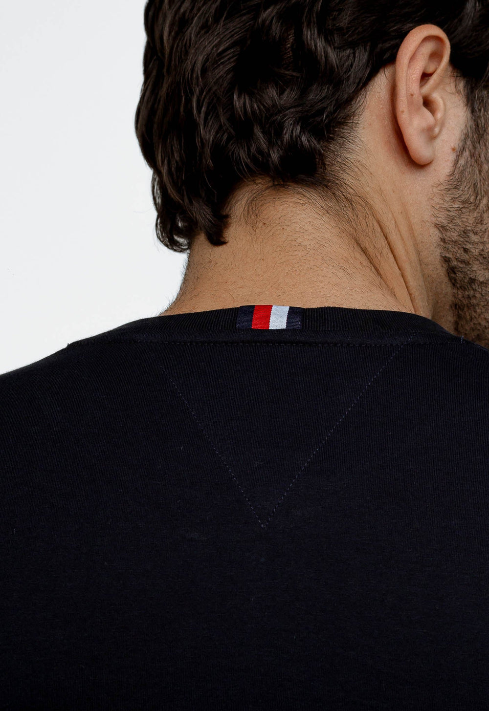 Camiseta Tommy Hilfiger Básica Friso Manga - Henri Store