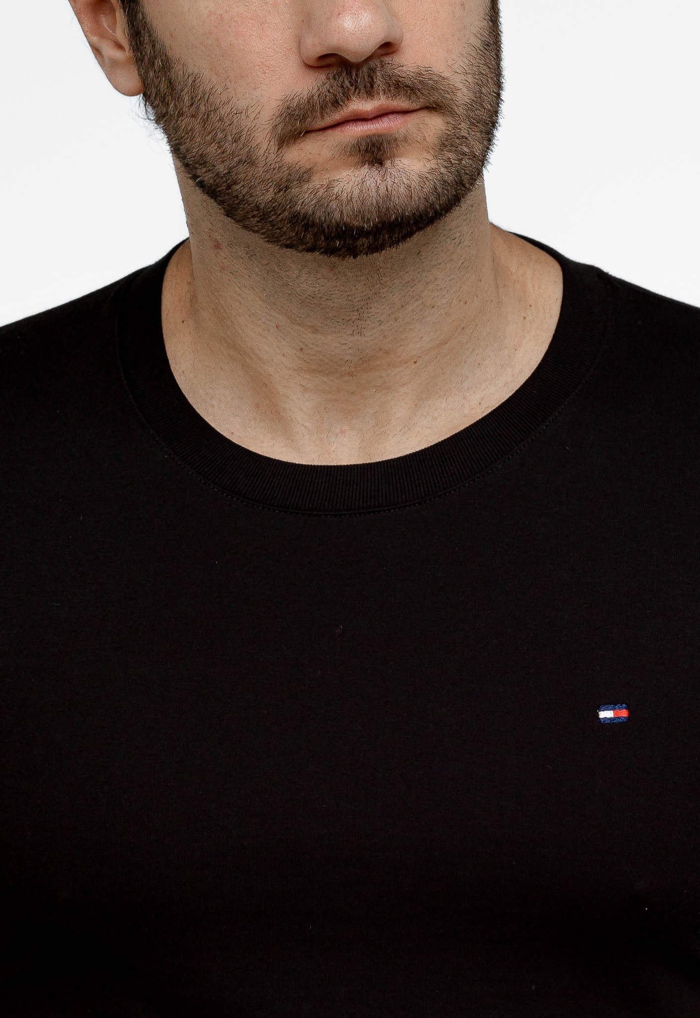 Camiseta Tommy Hilfiger Básica Friso Manga - Henri Store