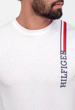Camiseta Tommy Hilfiger Básica Logo Linear - Henri Store