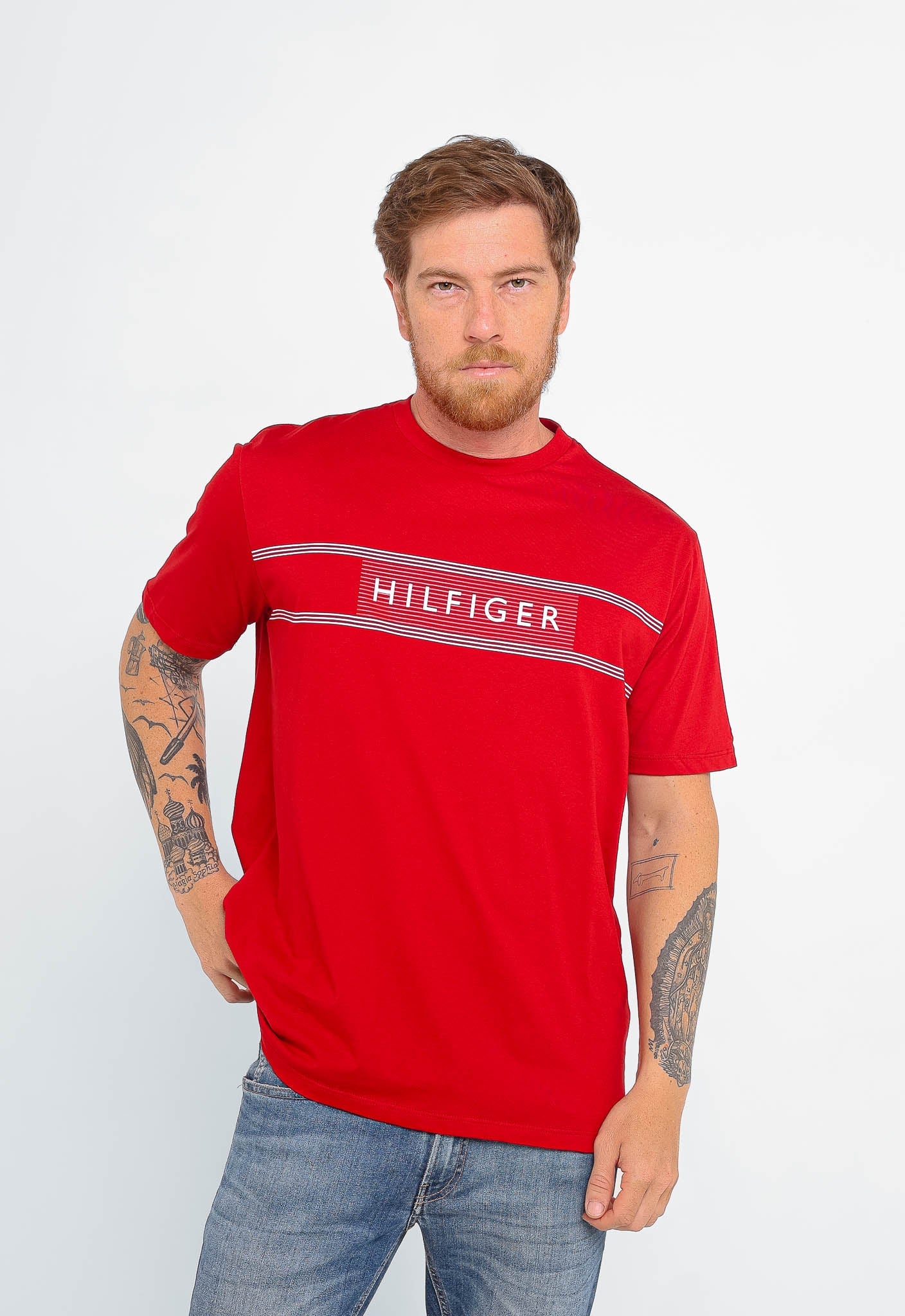 Camiseta Tommy Hilfiger Brand Love - Henri Store