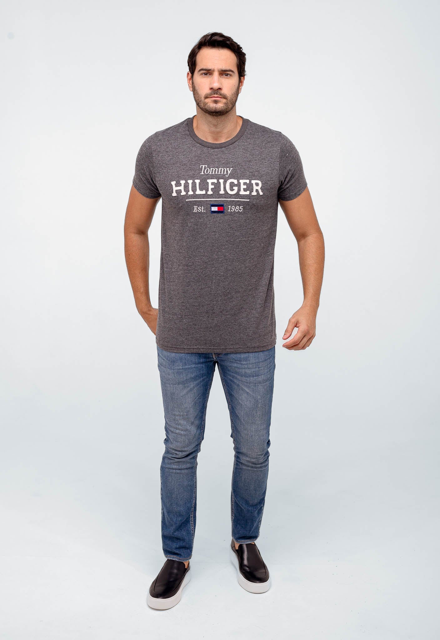 Camiseta Tommy Hilfiger Classic Logo - Henri Store