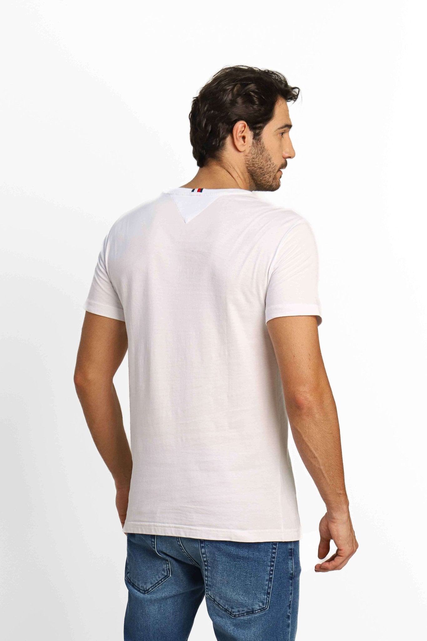 Camiseta Tommy Hilfiger Escrita Lateral - Henri Store