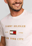 Camiseta Tommy Hilfiger Est. 1985 Branco - Henri Store