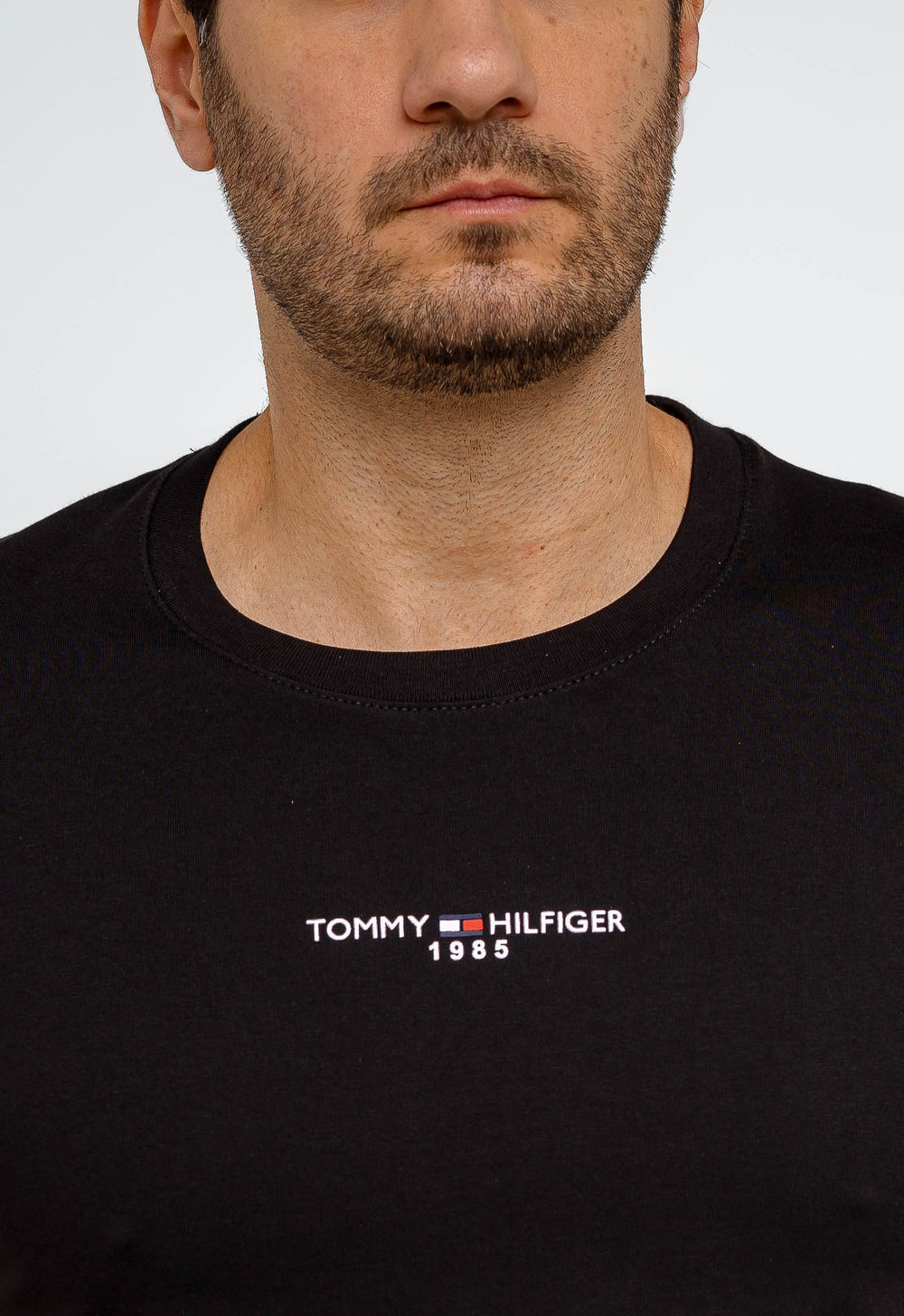 Camiseta Tommy Hilfiger Est. 1985 Tee - Henri Store