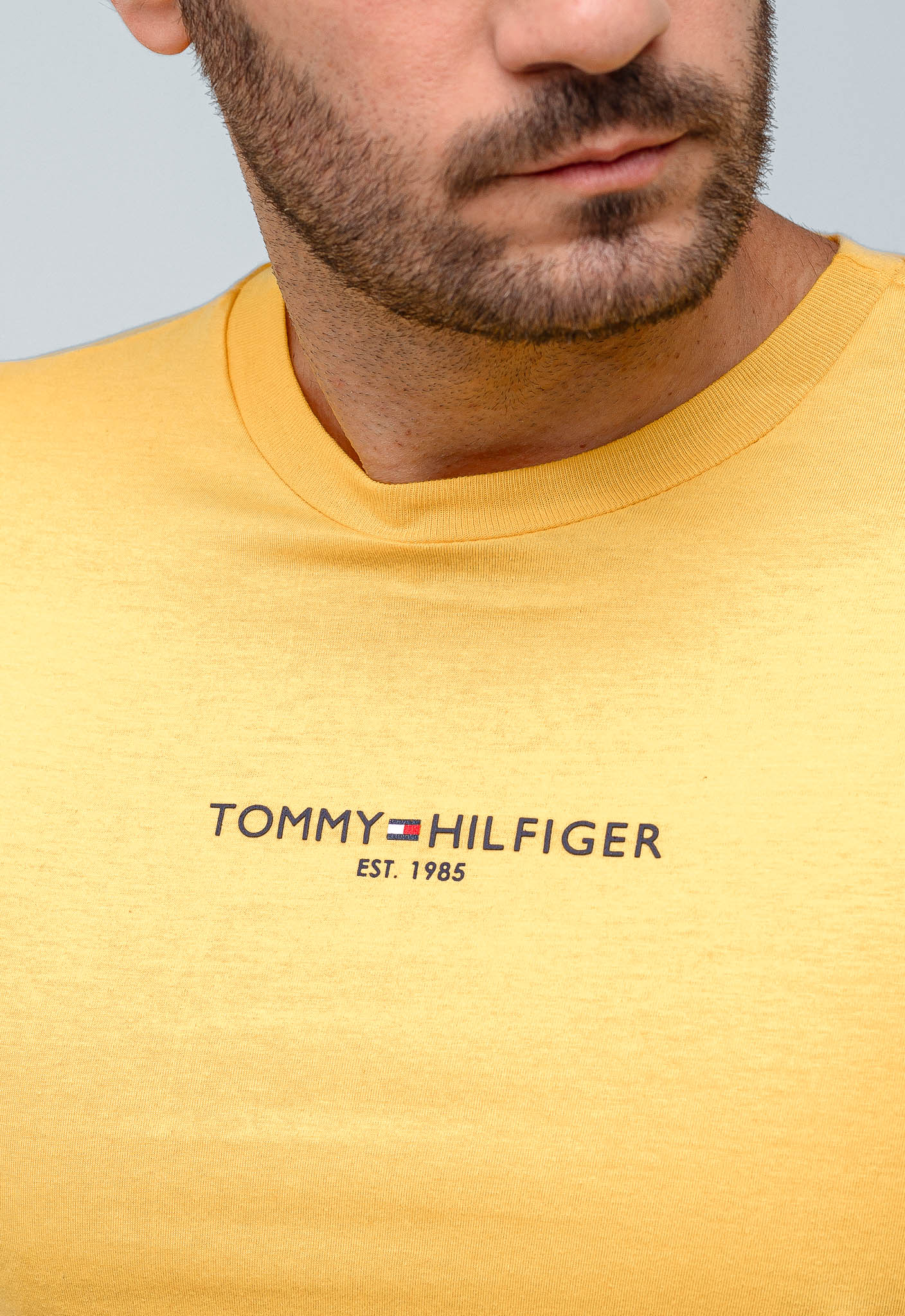 Camiseta Tommy Hilfiger Est. 1985 Tee - Henri Store