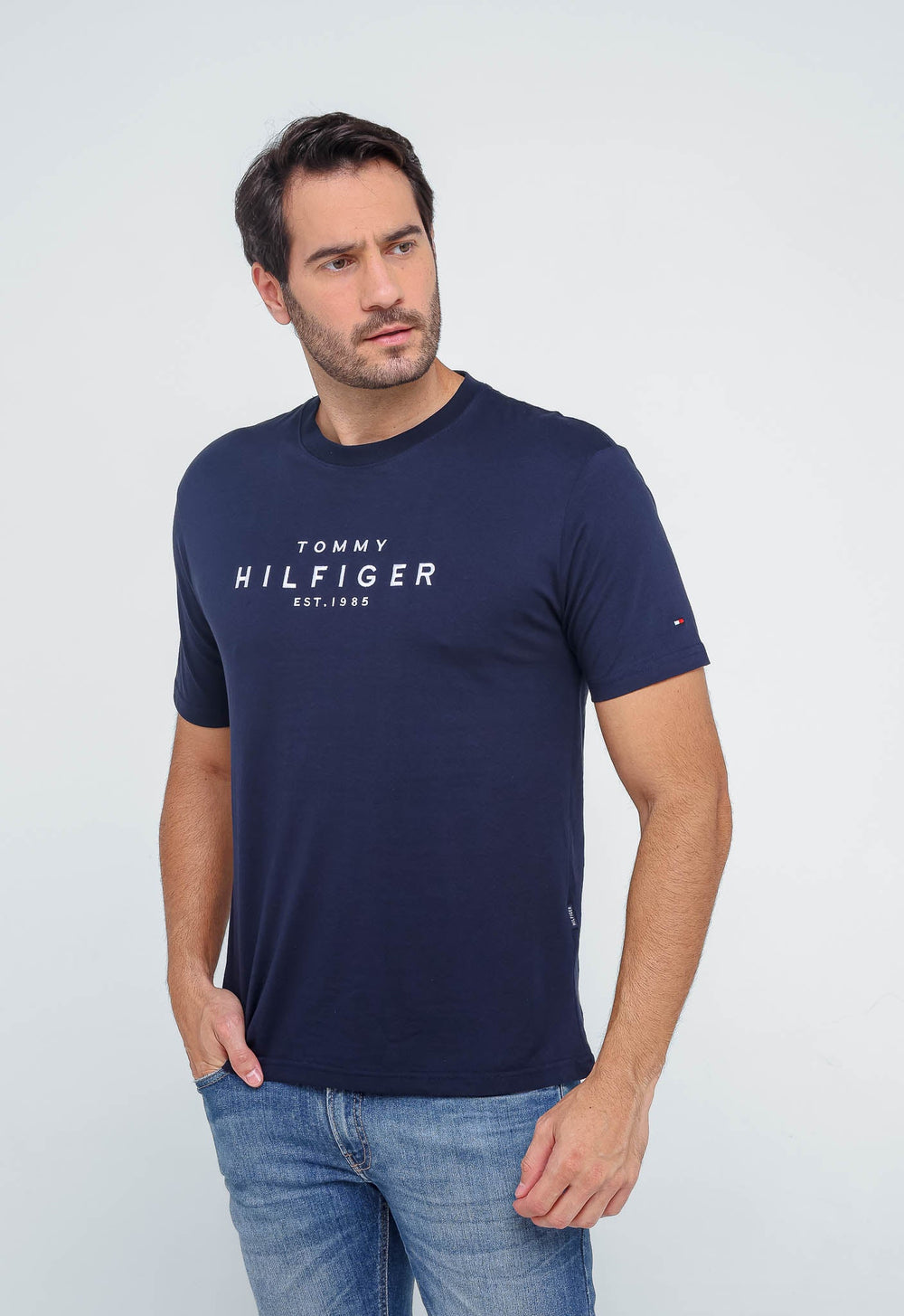 Camiseta Tommy Hilfiger Est.1985 Logo Central - Henri Store