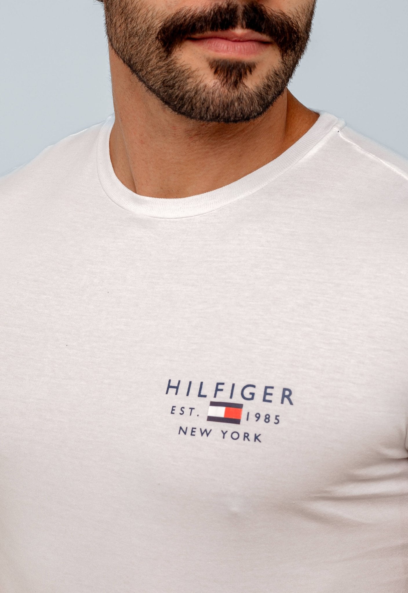 Camiseta Tommy Hilfiger Est.1985 New York - Live - Henri Store