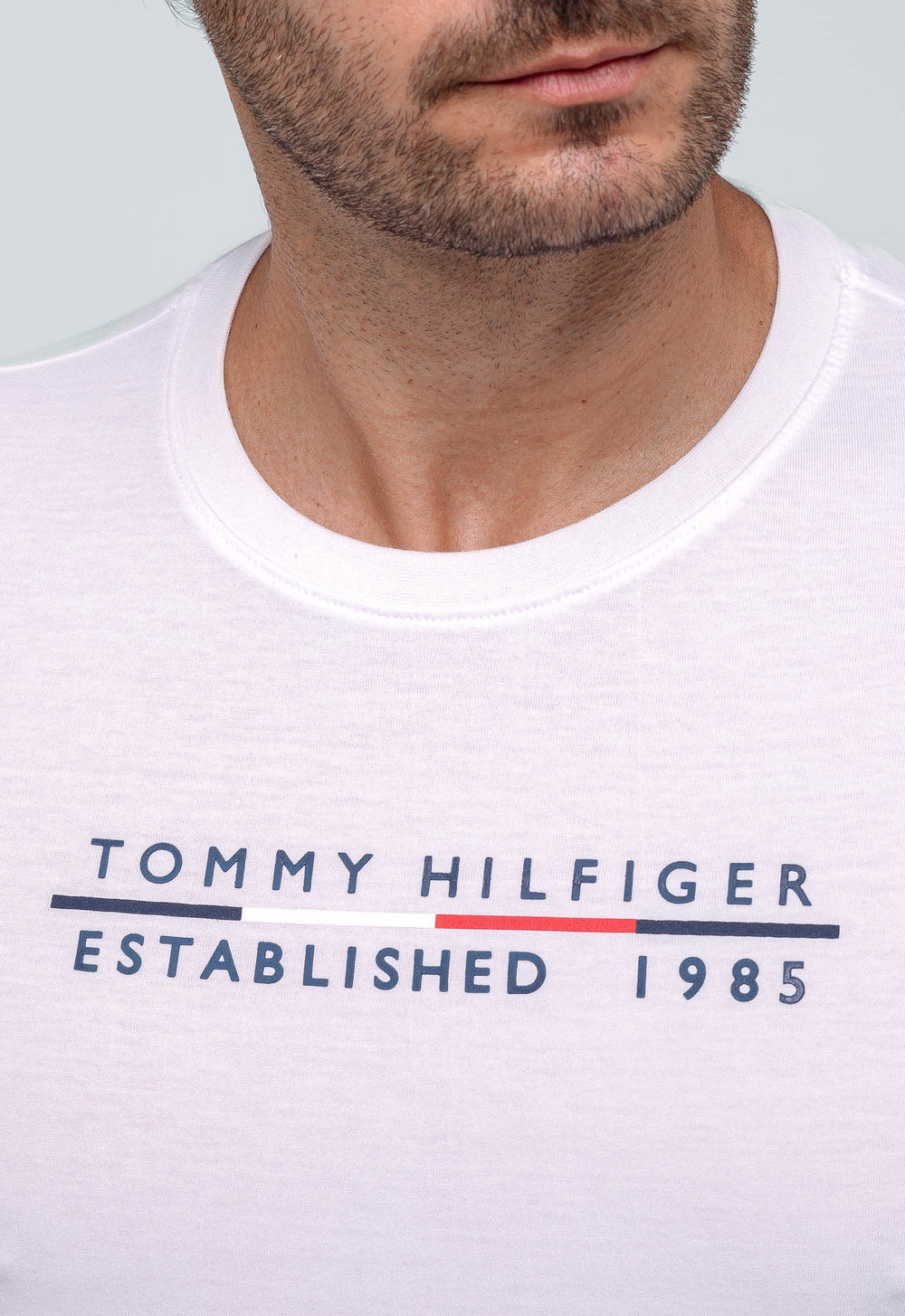 Camiseta Tommy Hilfiger Established 1985 - Live - Henri Store