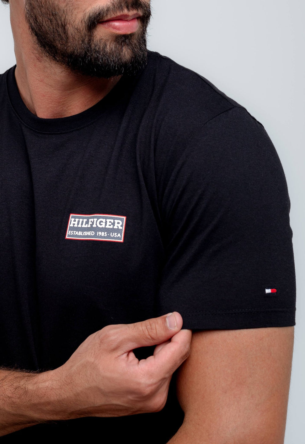 Camiseta Tommy Hilfiger Established 1985 - Henri Store