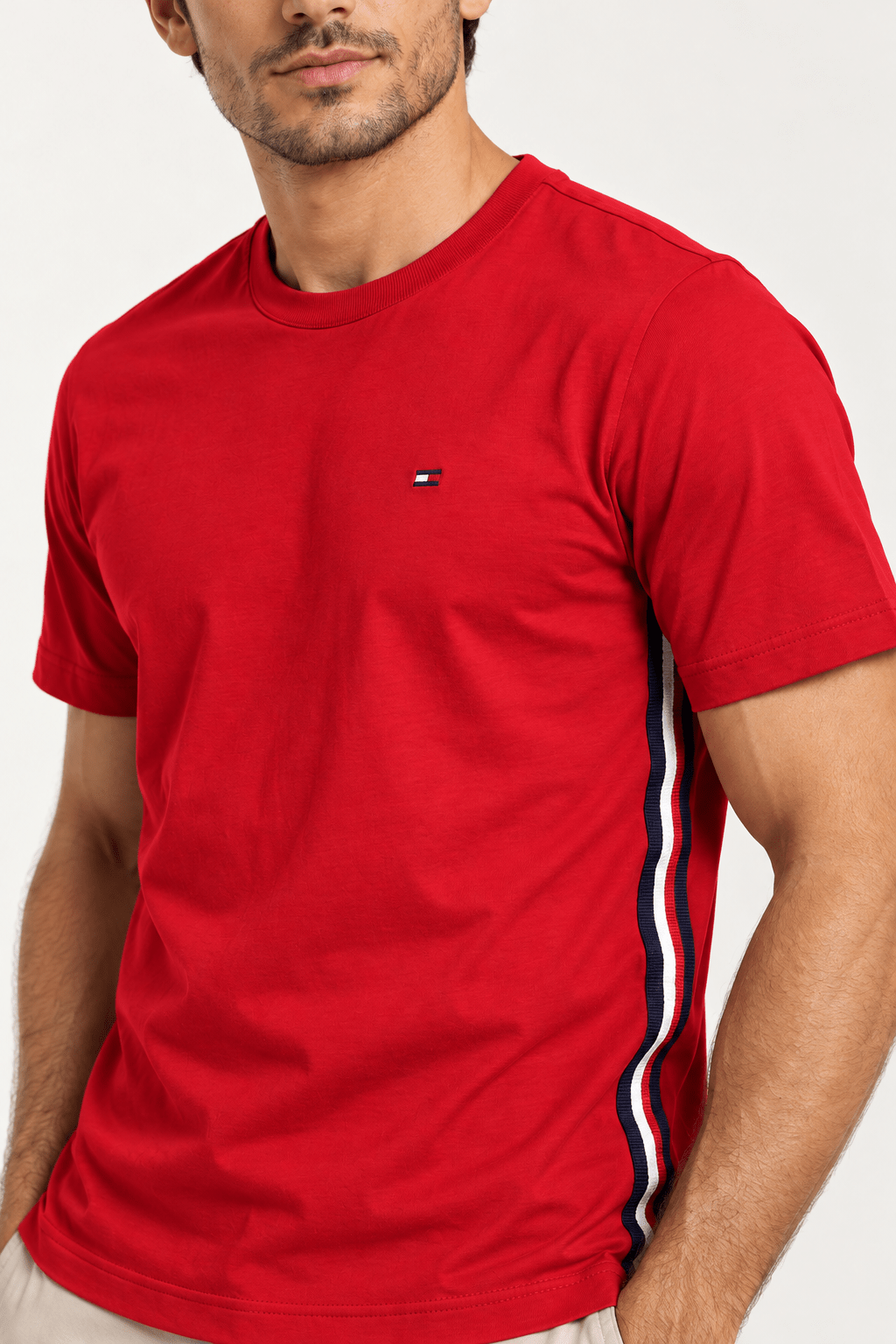 Camiseta Tommy Hilfiger Faixa Lateral Tricolor - Henri Store