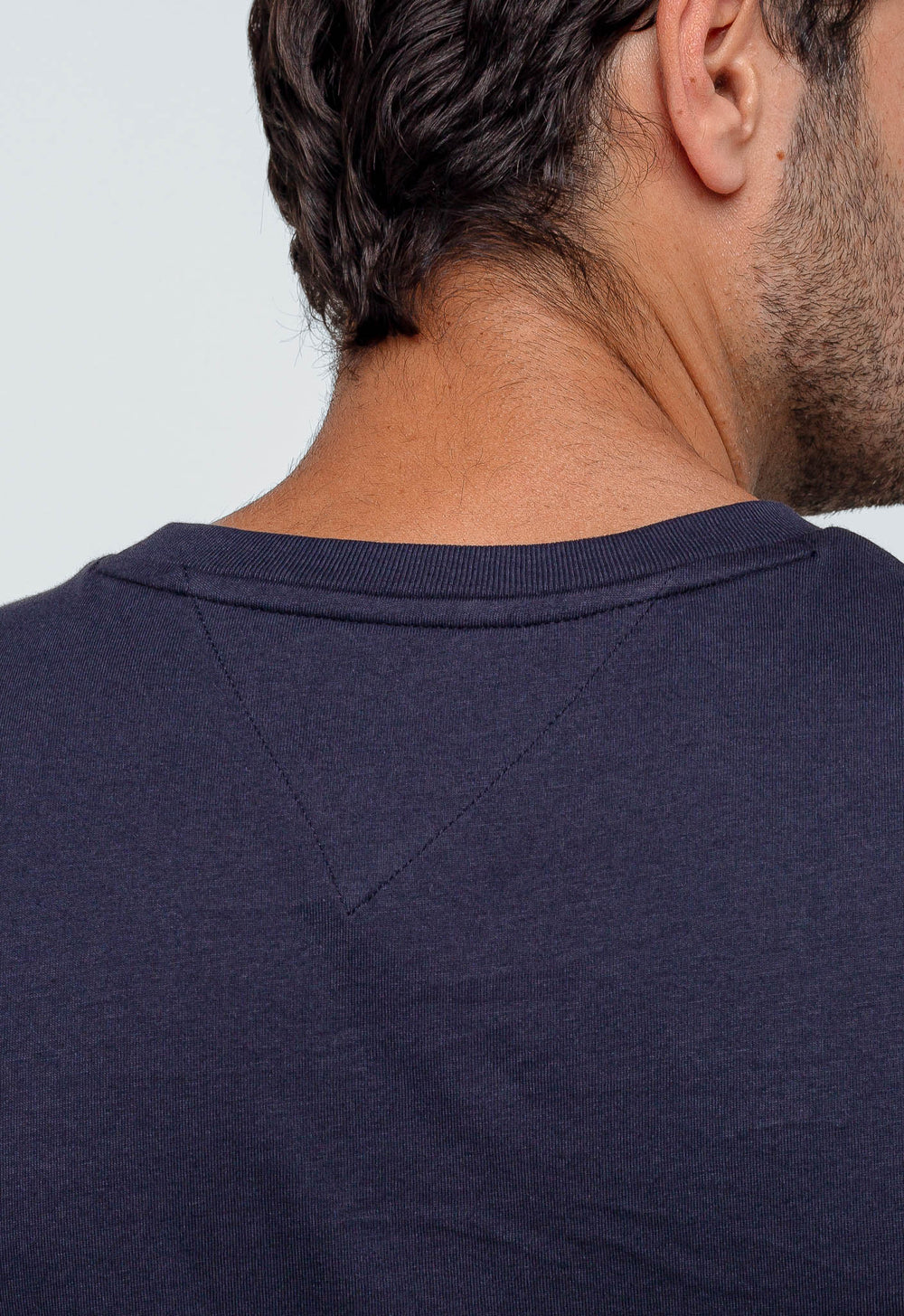 Camiseta Tommy Hilfiger Faixa Peito - Henri Store