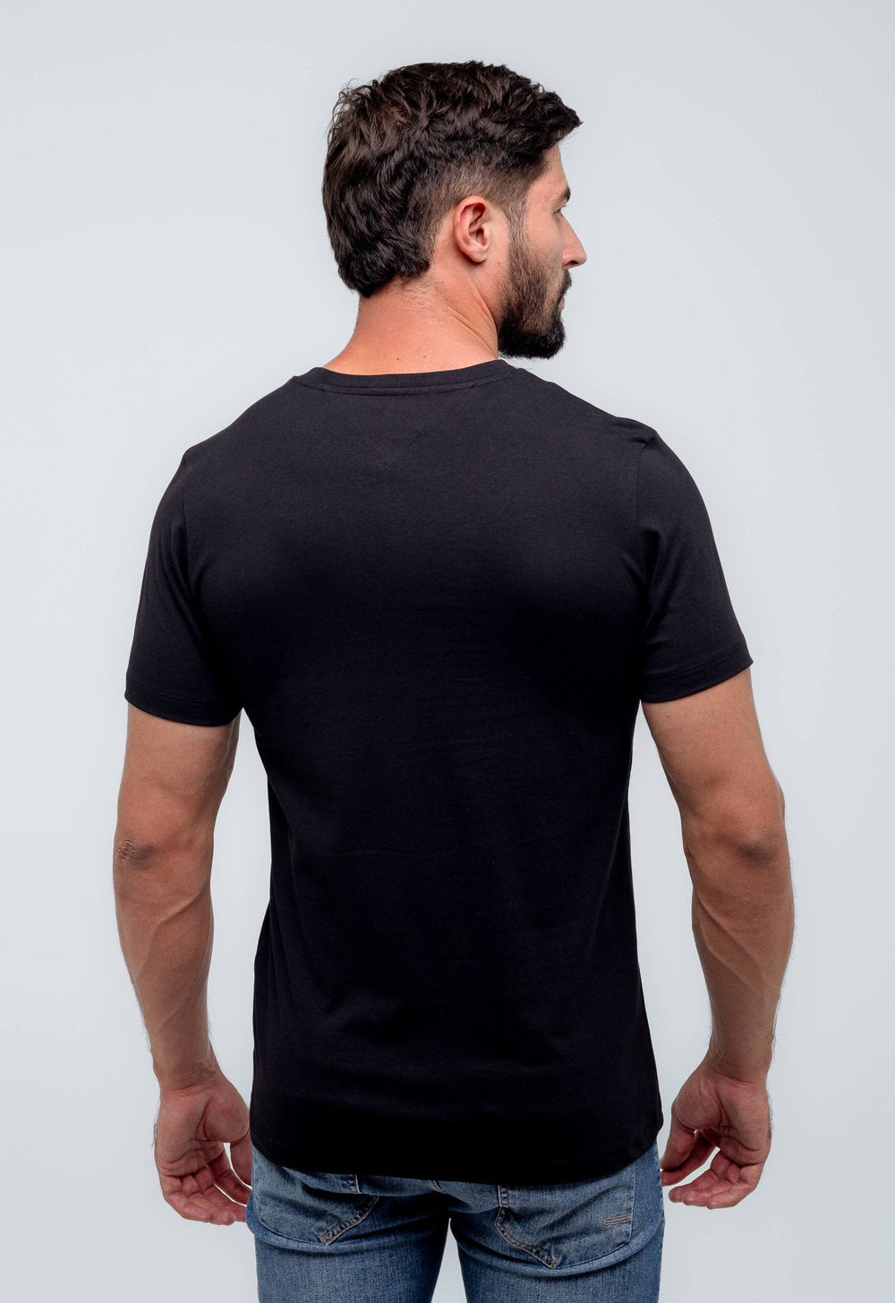 Camiseta Tommy Hilfiger Faixa Peito - Henri Store