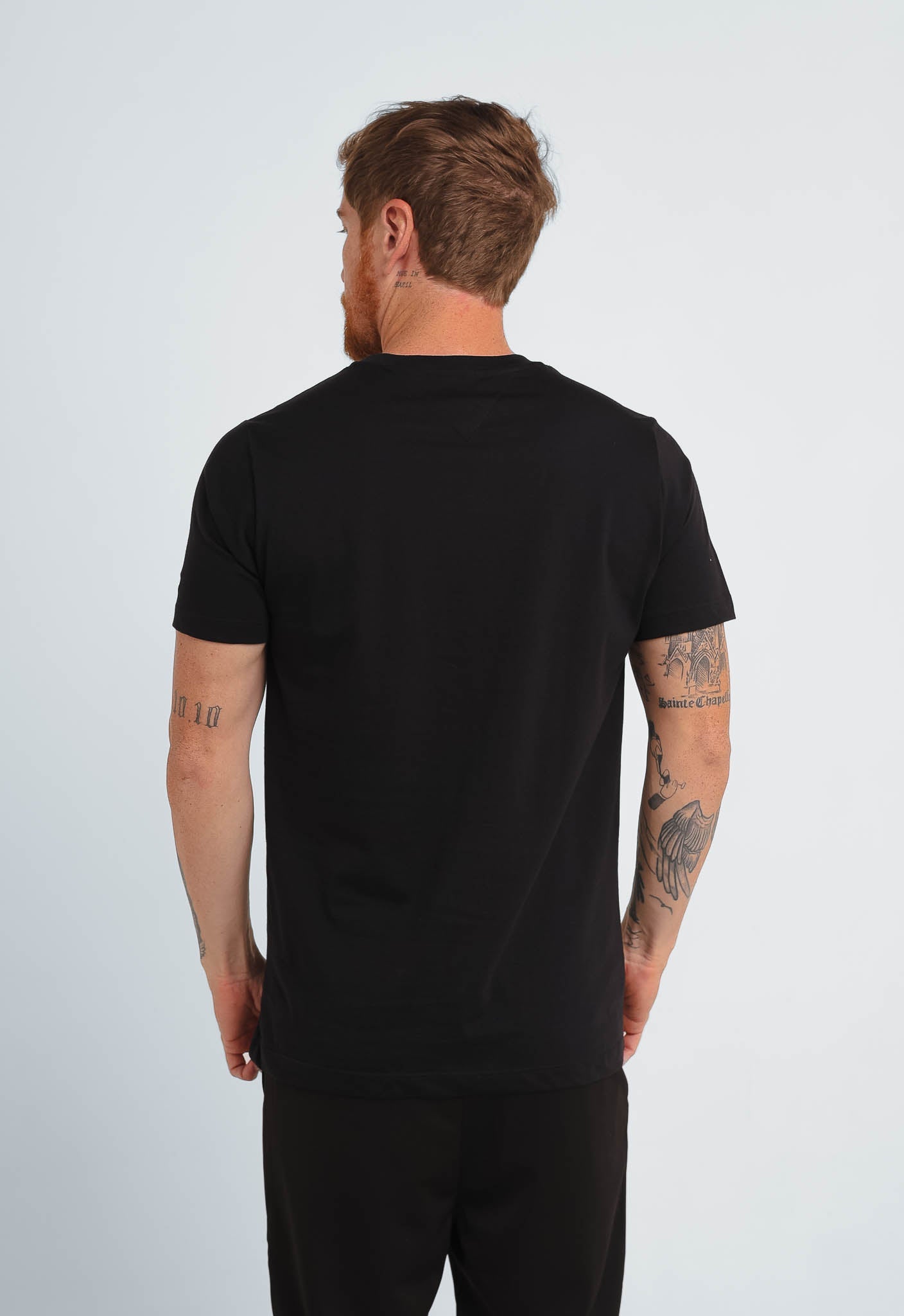 Camiseta Tommy Hilfiger Flag Stripes - Henri Store