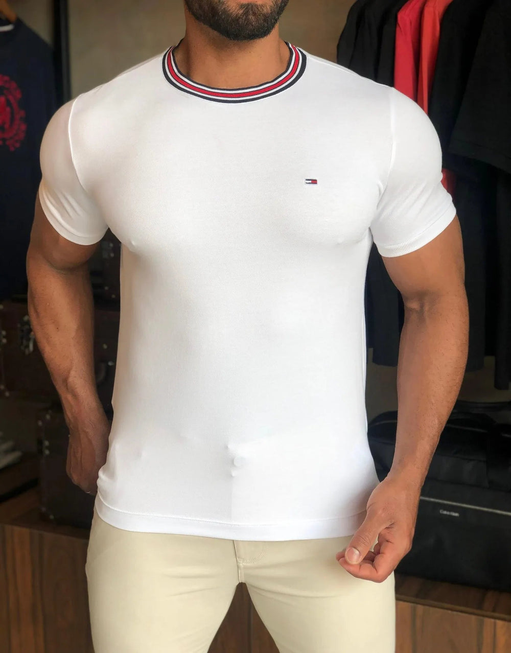 Camiseta Tommy Hilfiger Jeans Básica - Henri Store