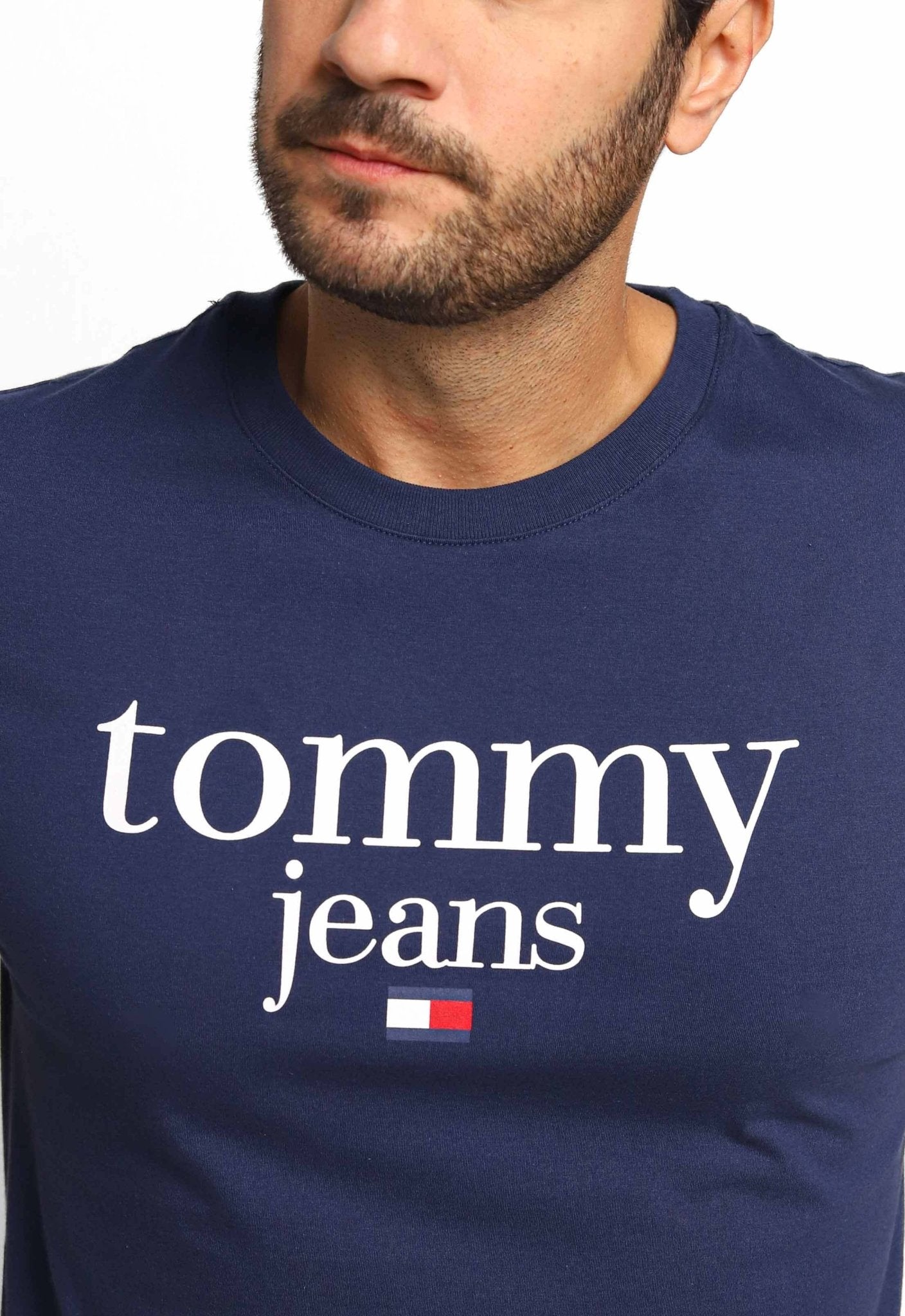 Camiseta Tommy Hilfiger Jeans Logo Central - Sale - Henri Store